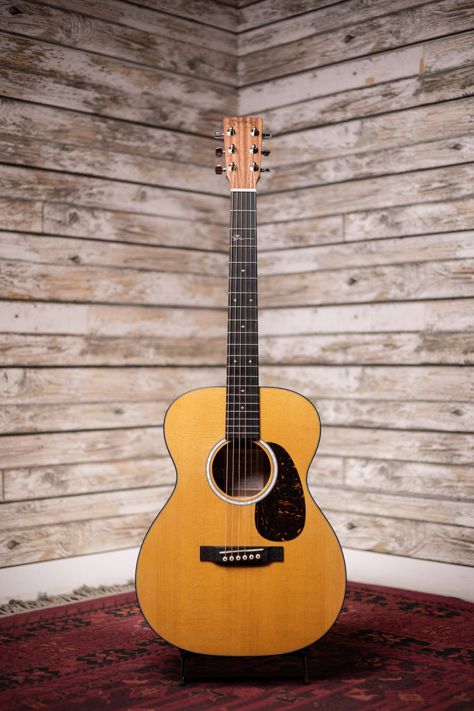 Martin 000Jr-10E Shawn Mendes Acoustic-Electric Guitar - Natural