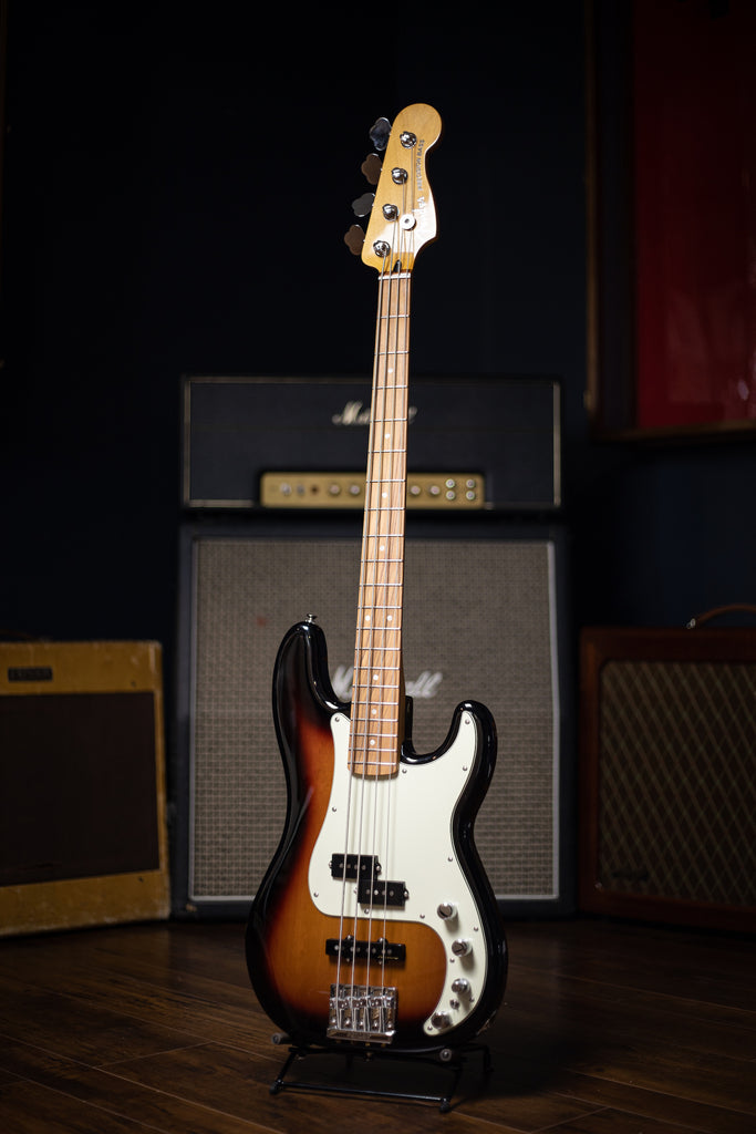 Fender Player Plus Precision Bass - 3 Color Sunburst