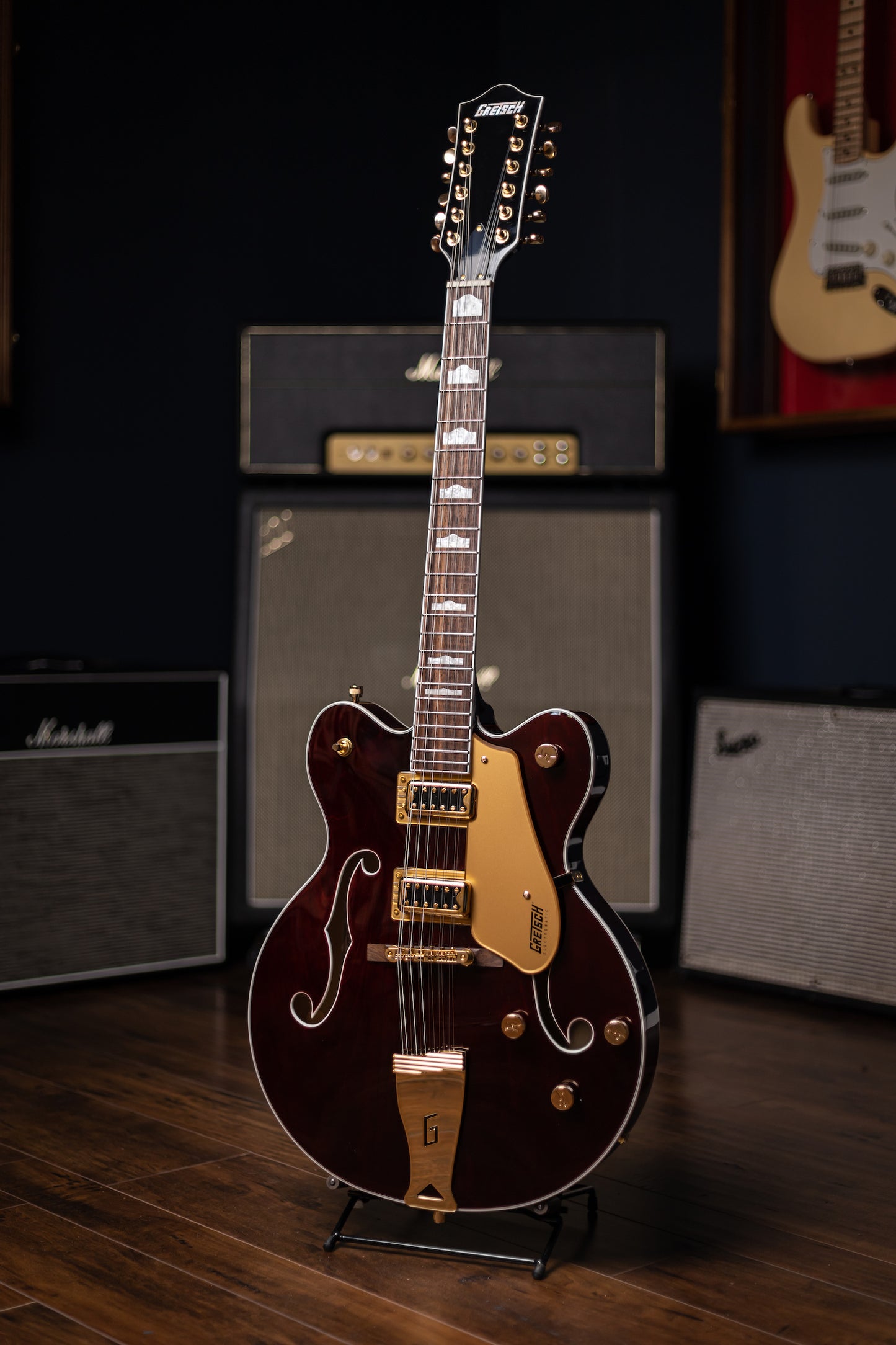 Gretsch G5422G-12 Electromatic Classic Hollow body Double-Cut 12 String with Gold Hardware Electric Guitar - Walnut Stain