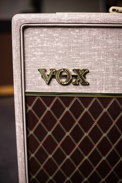 Vox AC15HW1X 1x12" 15-watt Handwired Tube Combo Amp with Alnico Blue Speaker