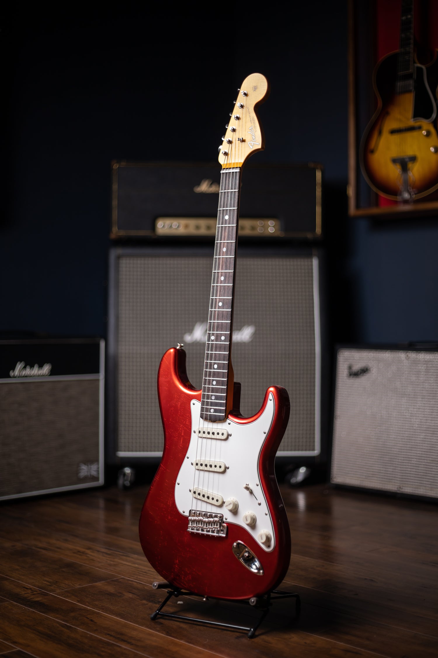 Fender Custom Shop '66 Stratocaster Deluxe Closet Classic Electric Guitar - Faded Aged Candy Apple Red