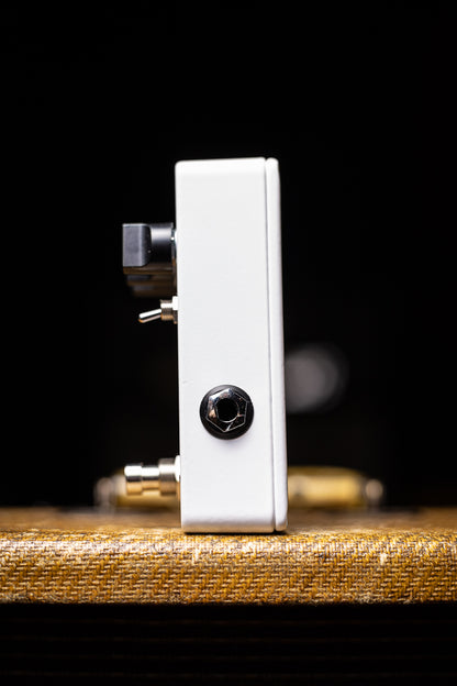 JHS 3 Series Distortion Pedal