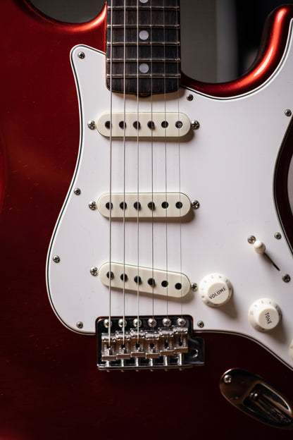 Fender Custom Shop '66 Stratocaster Deluxe Closet Classic Electric Guitar - Faded Aged Candy Apple Red