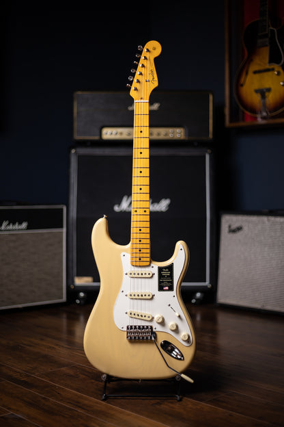 Fender American Vintage II 1957 Stratocaster® Electric Guitar - Vintage Blonde