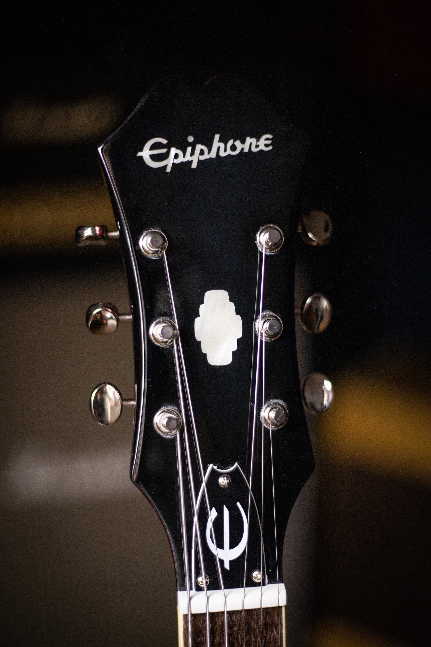 Epiphone Riviera w/ Frequensator Tailpiece Electric Guitar - Sparkling Burgundy