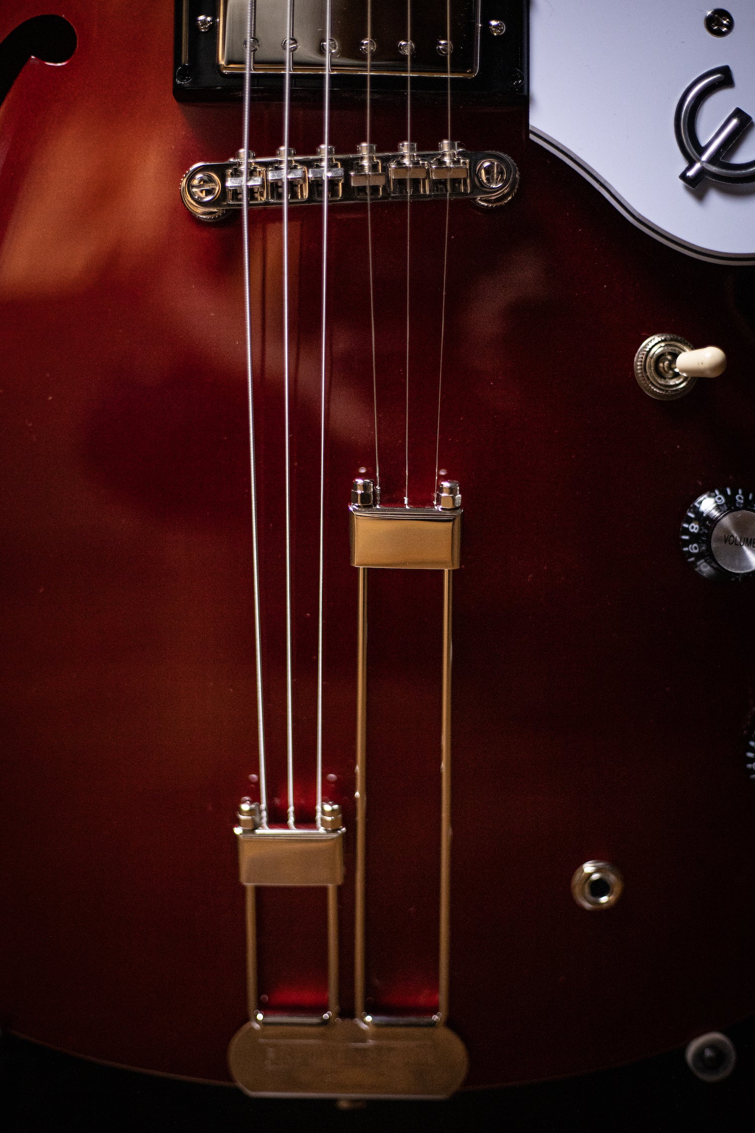Epiphone Riviera w/ Frequensator Tailpiece Electric Guitar - Sparkling Burgundy