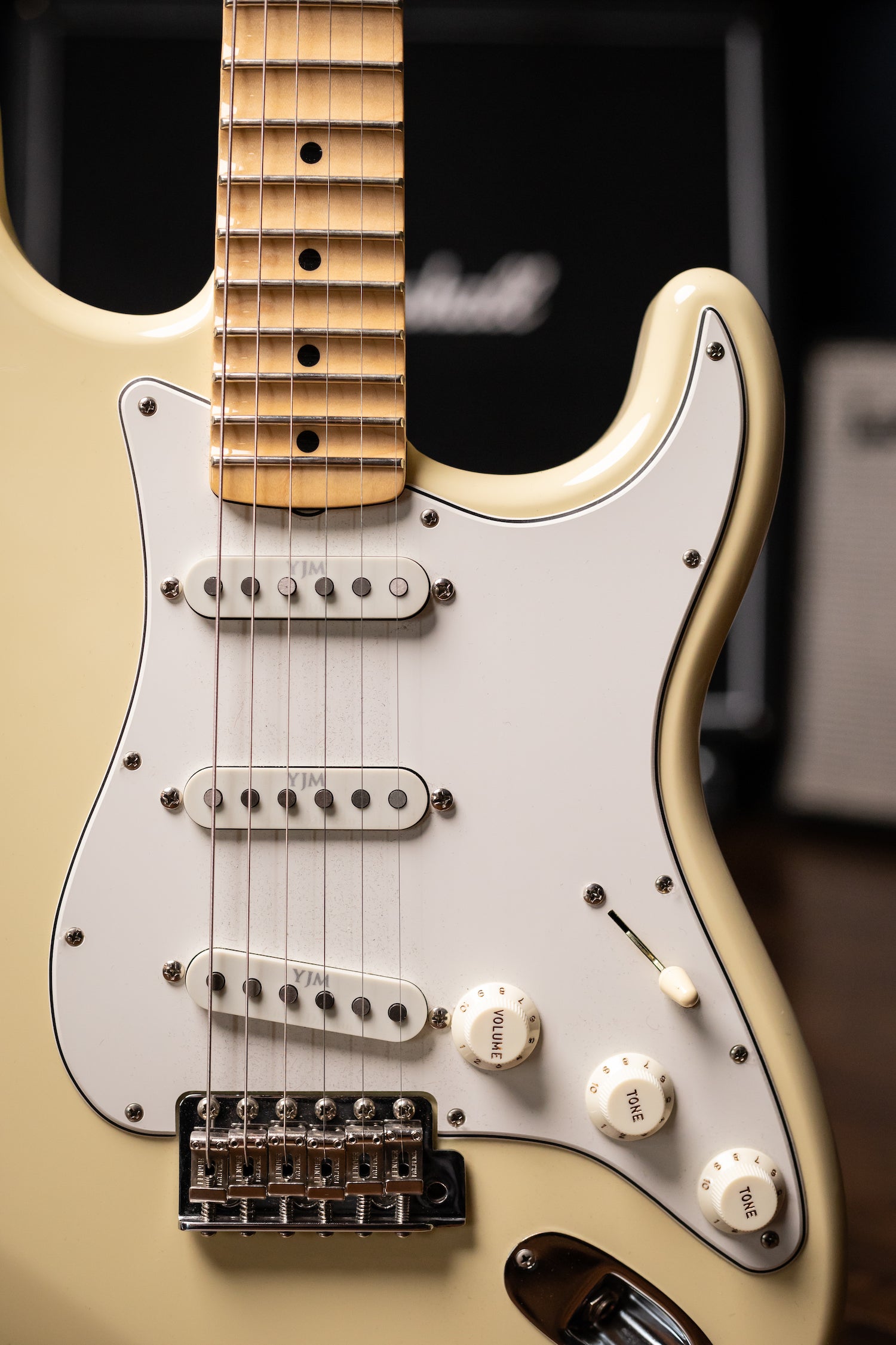 Fender YJM 30th Anniversary Custom Shop Stratocaster Artist Proof - Vintage White