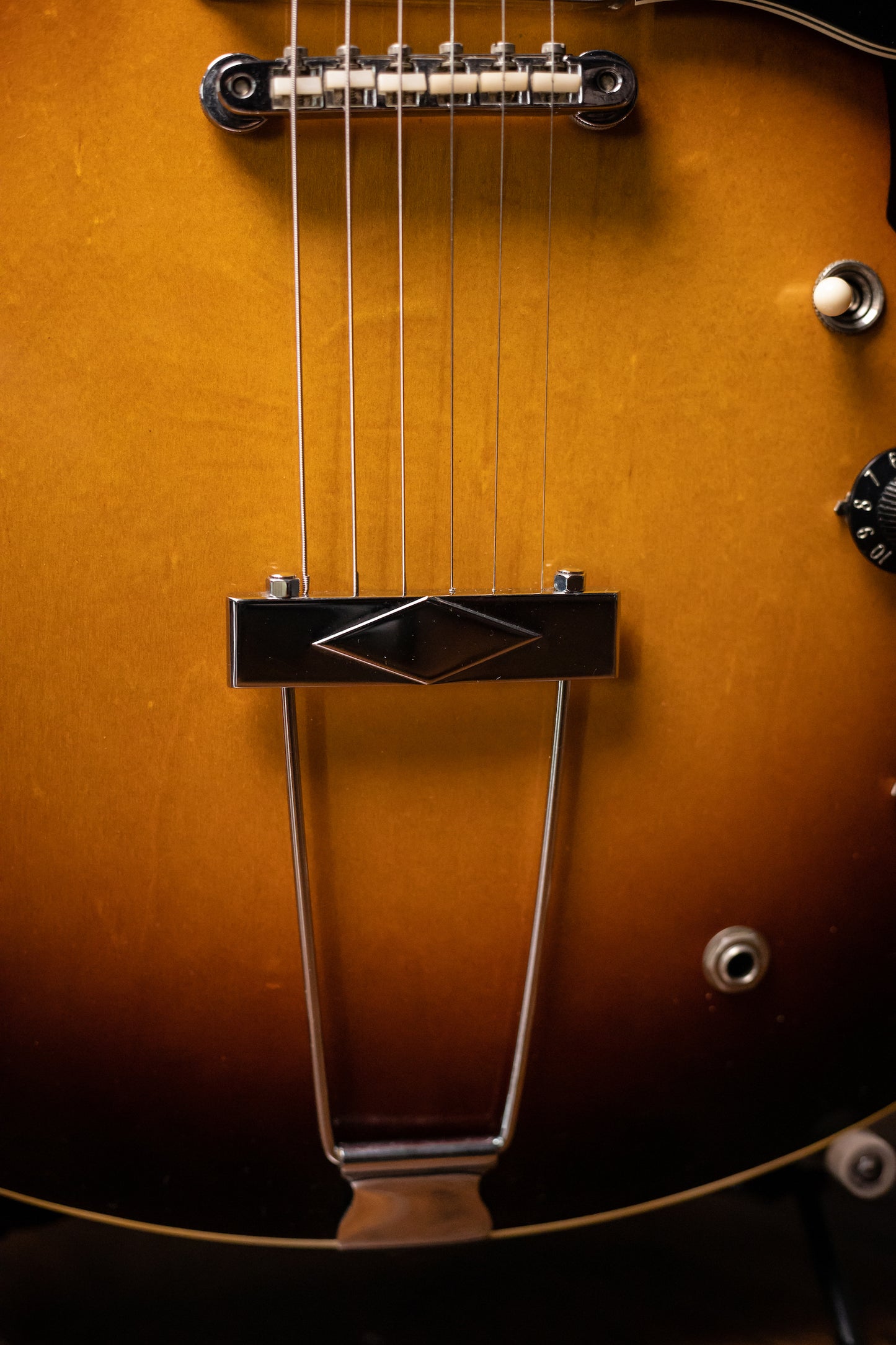 1968 Gibson ES-330 Long Neck Electric Guitar - Sunburst