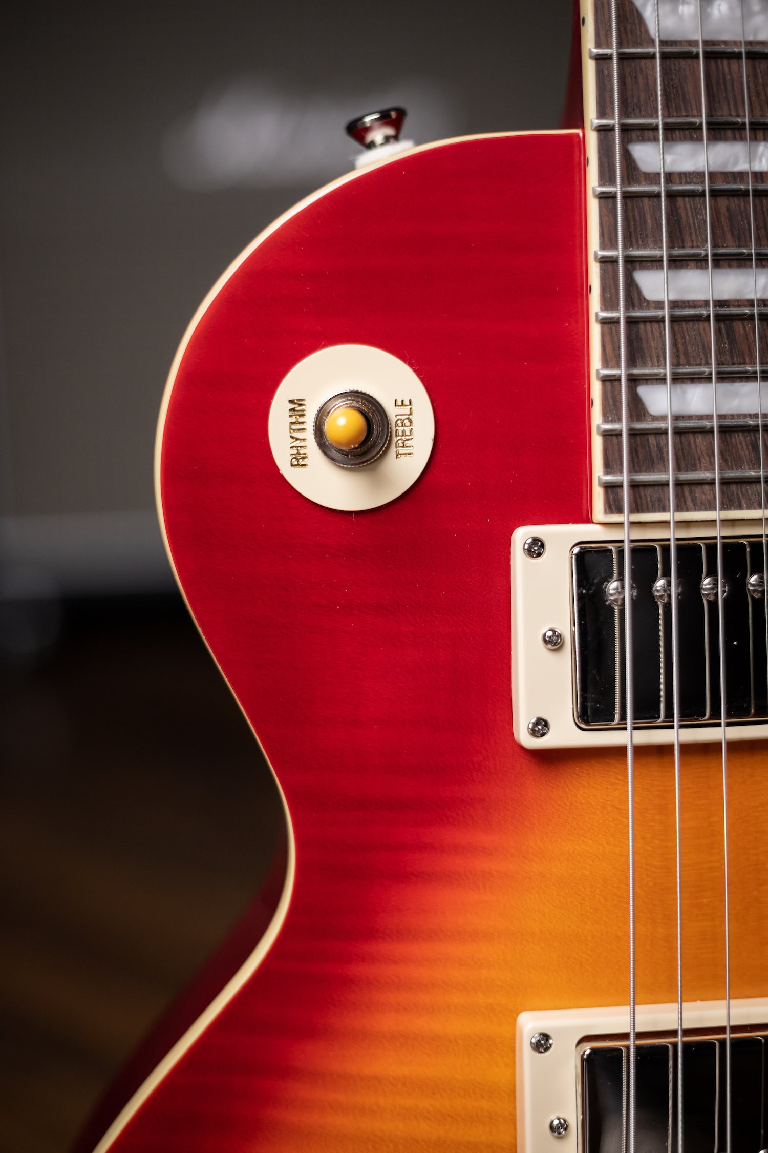 Epiphone 1959 Les Paul 60th Anniversary Plus Outfit Electric Guitar - Aged Dark Cherry Burst