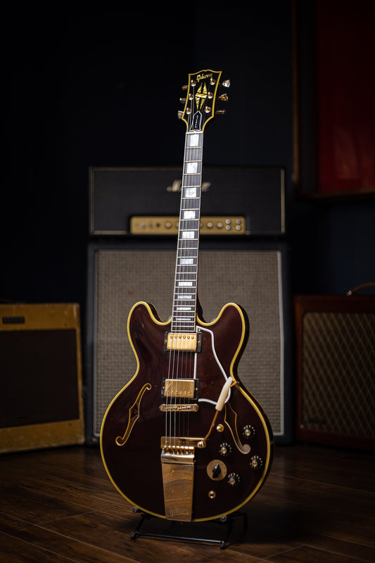 Gibson Custom Shop Chuck Berry '78 ES-335 Replica with Maestro Electric Guitar - Wine Red