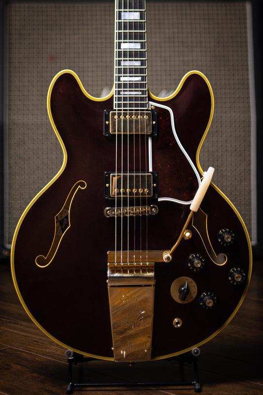 Gibson Custom Shop Chuck Berry '78 ES-335 Replica with Maestro Electric Guitar - Wine Red