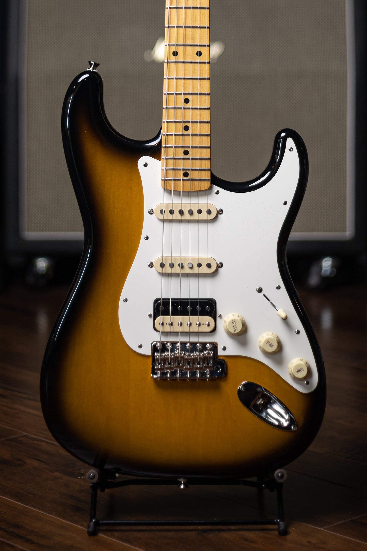 Fender JV Modified 50s Stratocaster HSS Electric Guitar - 2 Tone Sunburst