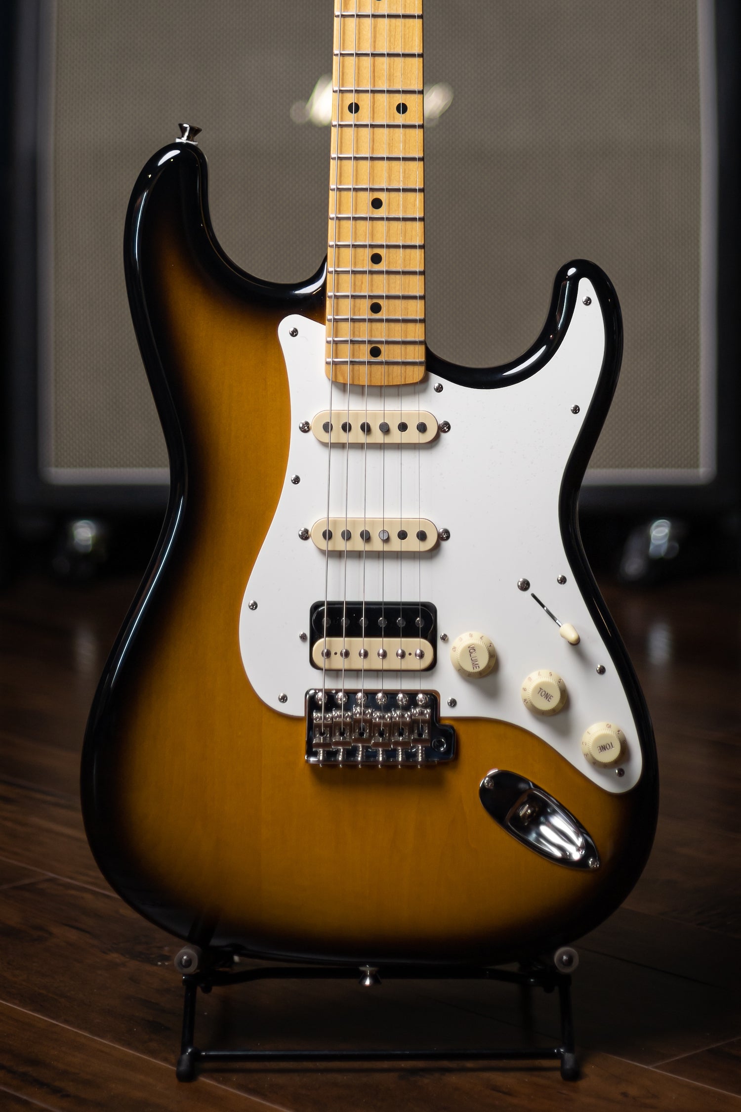 Fender JV Modified 50s Stratocaster HSS Electric Guitar - 2 Tone Sunburst
