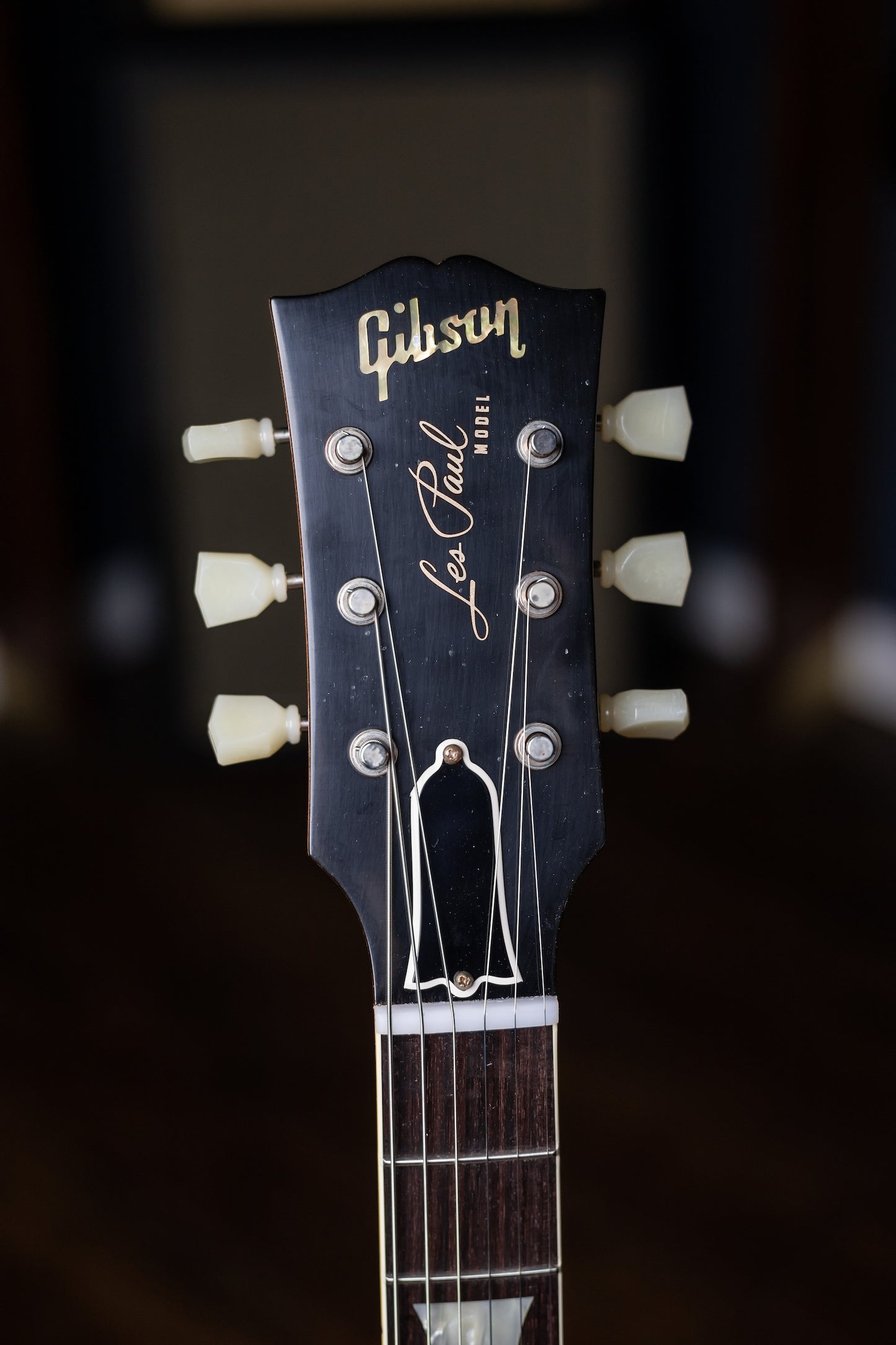 Gibson Custom Shop Murphy Lab 1957 Les Paul Standard Reissue Ultra Light Aged Electric Guitar - Double Gold