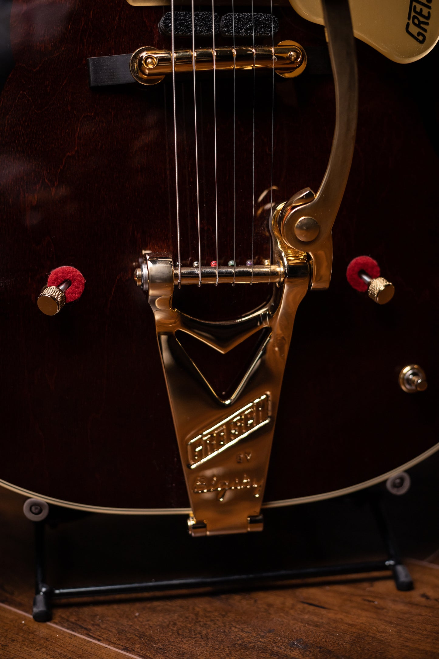 Gretsch G6122T-62GE Vintage Select Country Gentleman Electric Guitar - Walnut Stain with Bigsby