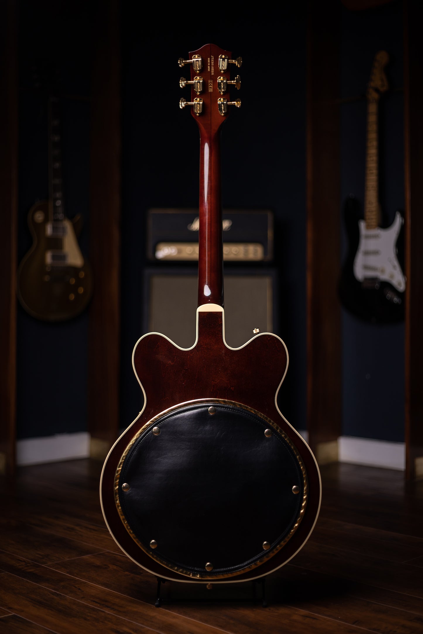 Gretsch G6122T-62GE Vintage Select Country Gentleman Electric Guitar - Walnut Stain with Bigsby