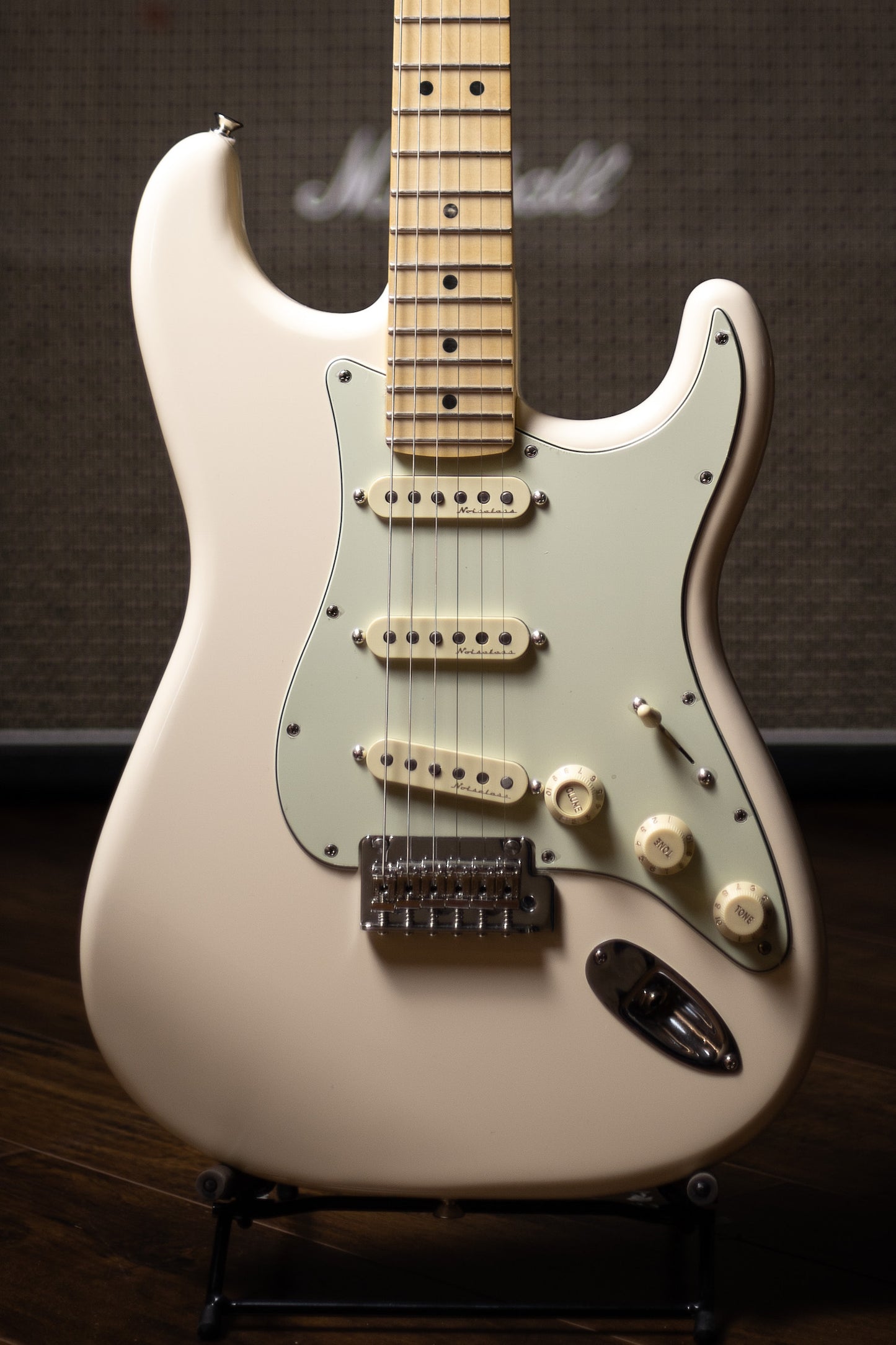 Fender Deluxe Roadhouse Stratocaster Electric Guitar - Olympic White