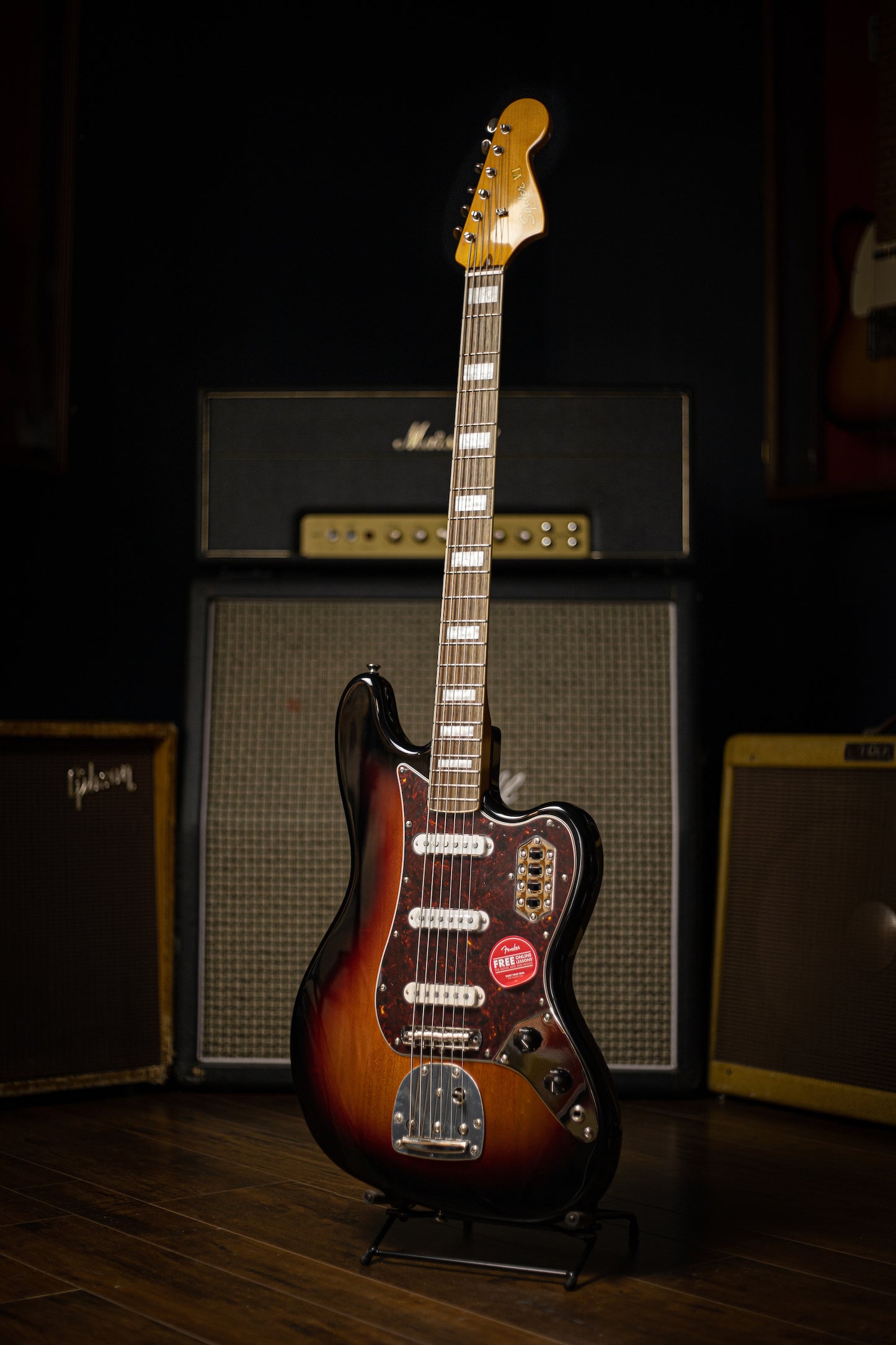 Squier Classic Vibe Bass VI - 3 Color Sunburst