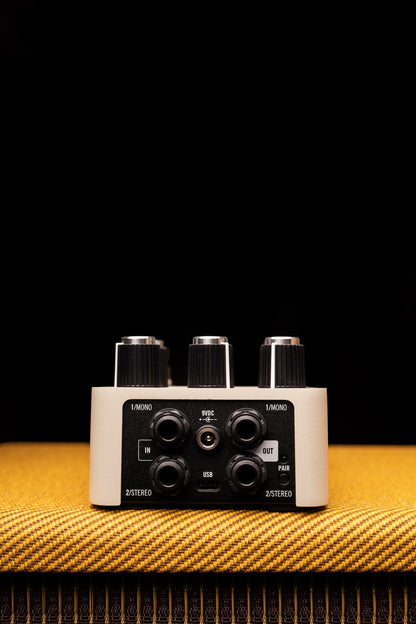 Universal Audio Astra Pedal