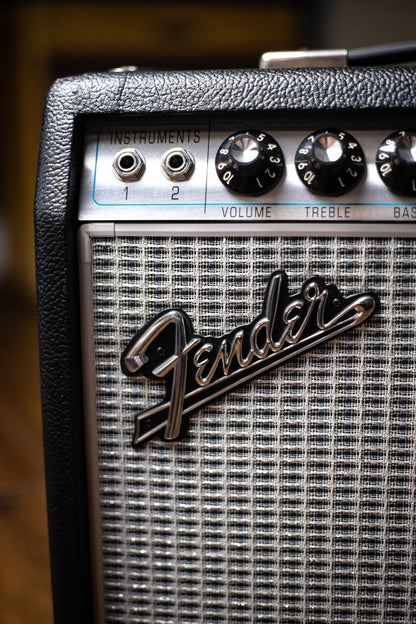Fender '68 Custom Vibro Champ Reverb Combo Amp