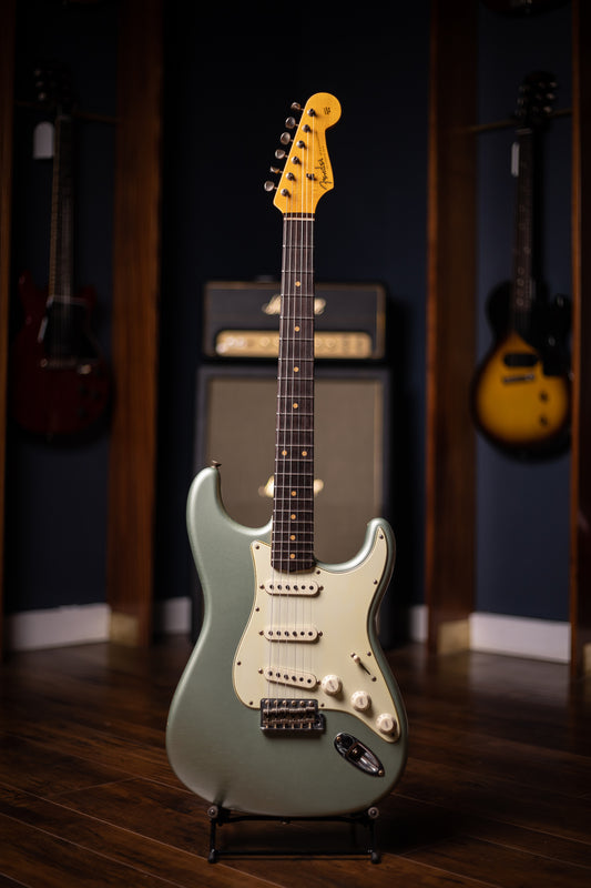Fender Custom Shop Limited Edition '59 Stratocaster Journeyman Relic Electric Guitar - Super Faded Aged Sage Green Metallic