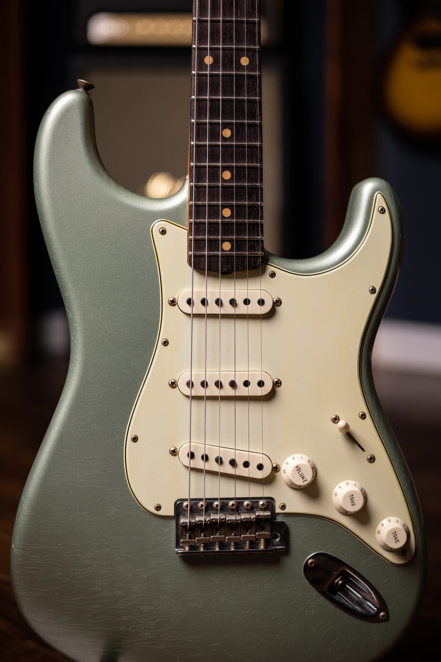 Fender Custom Shop Limited Edition '59 Stratocaster Journeyman Relic Electric Guitar - Super Faded Aged Sage Green Metallic