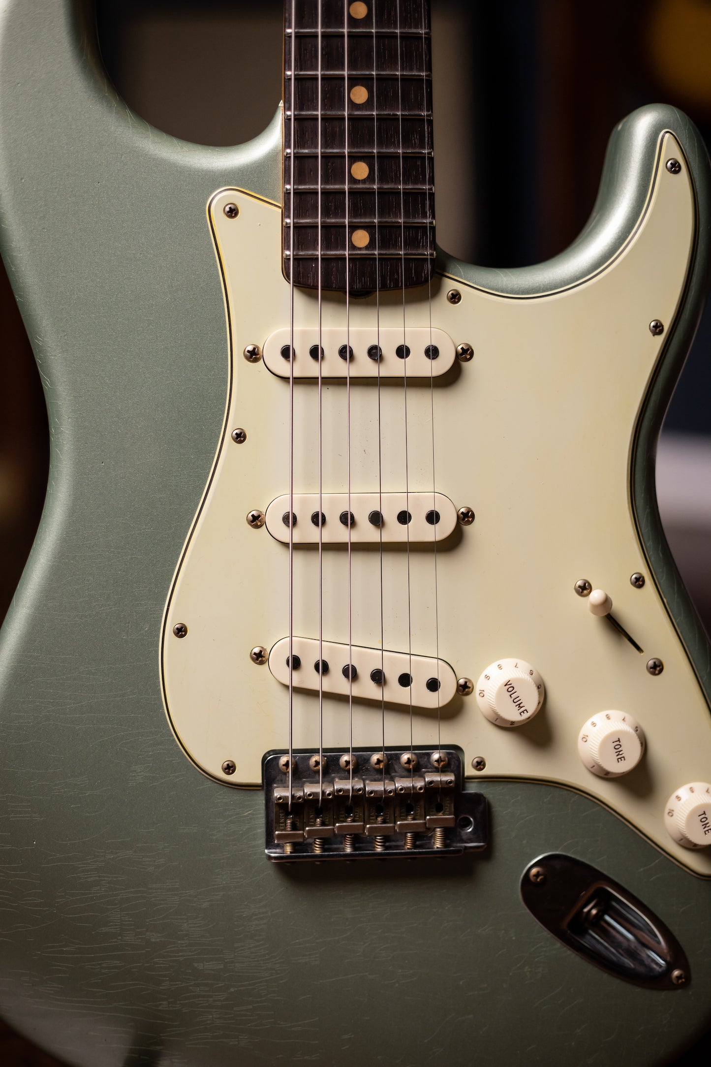 Fender Custom Shop Limited Edition '59 Stratocaster Journeyman Relic Electric Guitar - Super Faded Aged Sage Green Metallic