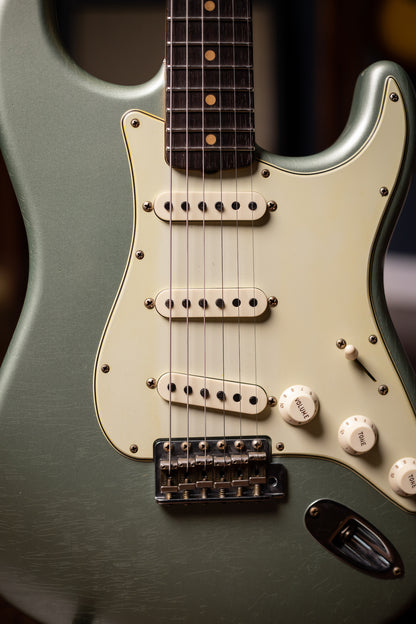 Fender Custom Shop Limited Edition '59 Stratocaster Journeyman Relic Electric Guitar - Super Faded Aged Sage Green Metallic