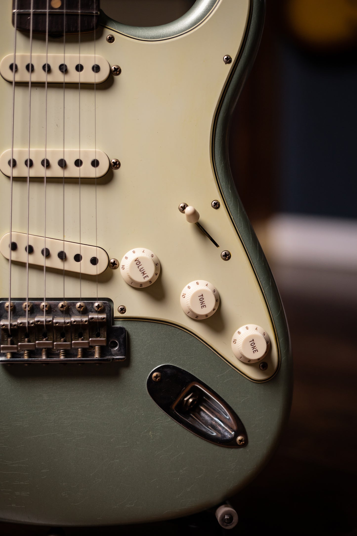 Fender Custom Shop Limited Edition '59 Stratocaster Journeyman Relic Electric Guitar - Super Faded Aged Sage Green Metallic