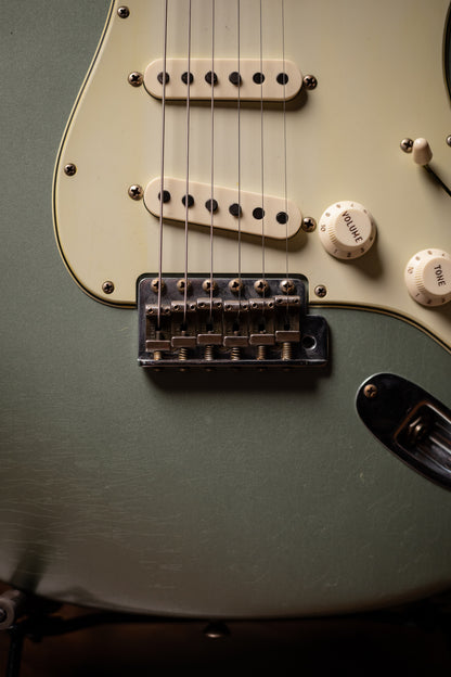 Fender Custom Shop Limited Edition '59 Stratocaster Journeyman Relic Electric Guitar - Super Faded Aged Sage Green Metallic