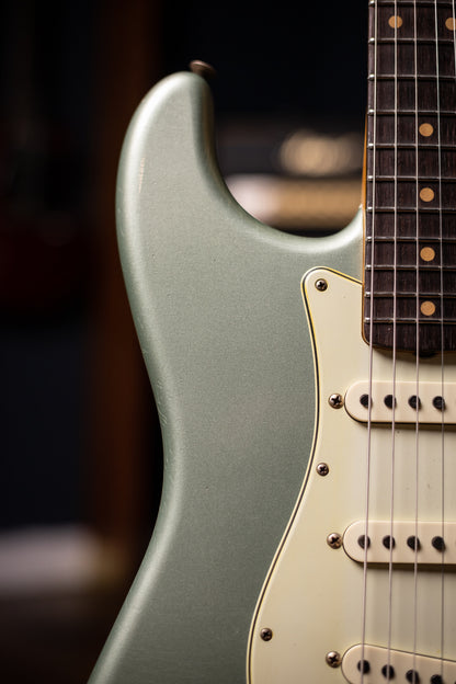 Fender Custom Shop Limited Edition '59 Stratocaster Journeyman Relic Electric Guitar - Super Faded Aged Sage Green Metallic