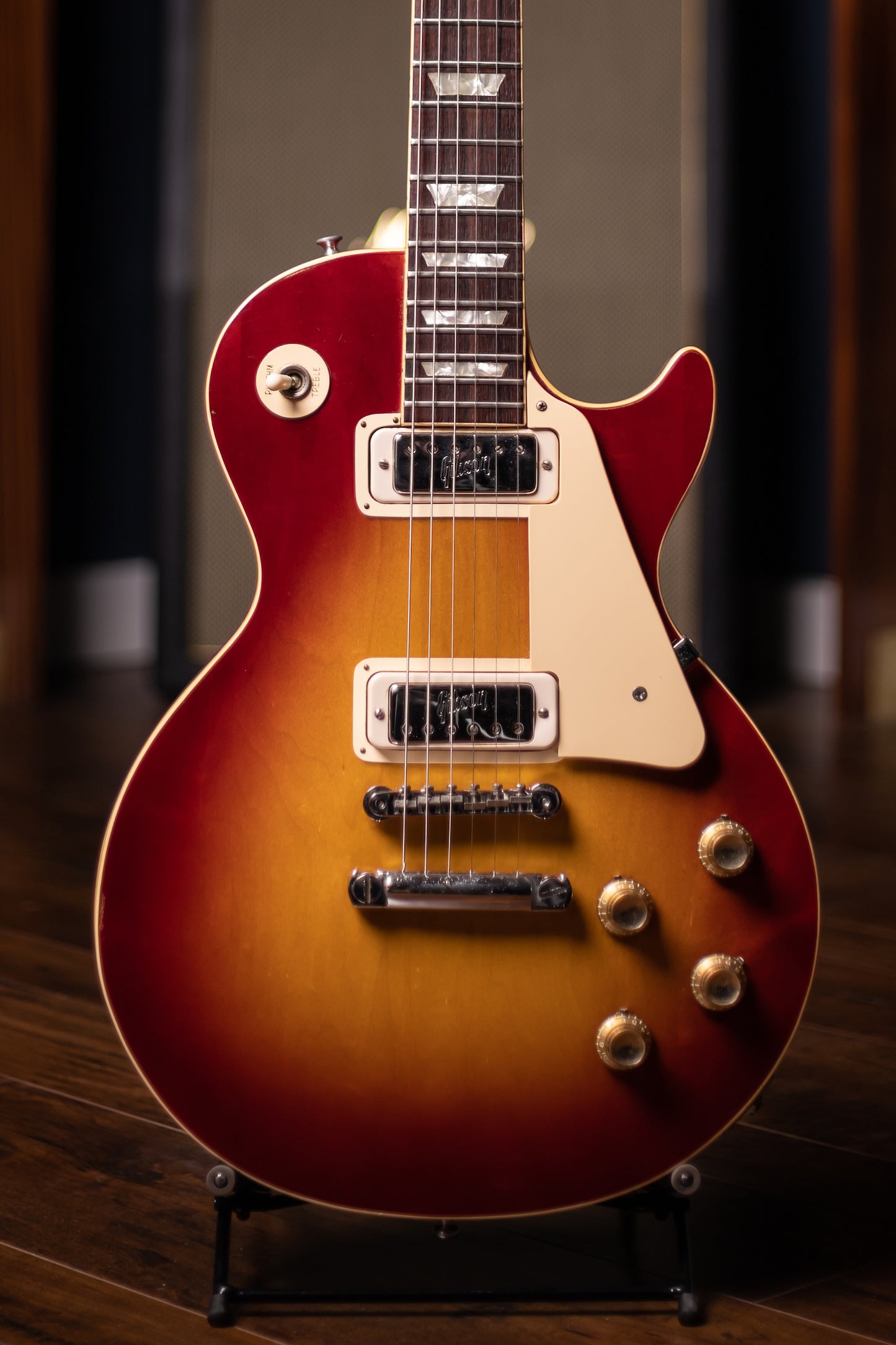 1972 Gibson Les Paul Deluxe Electric Guitar - Sunburst