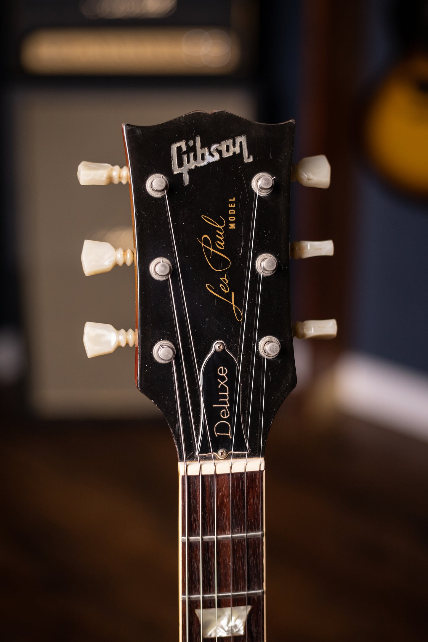 1972 Gibson Les Paul Deluxe Electric Guitar - Sunburst