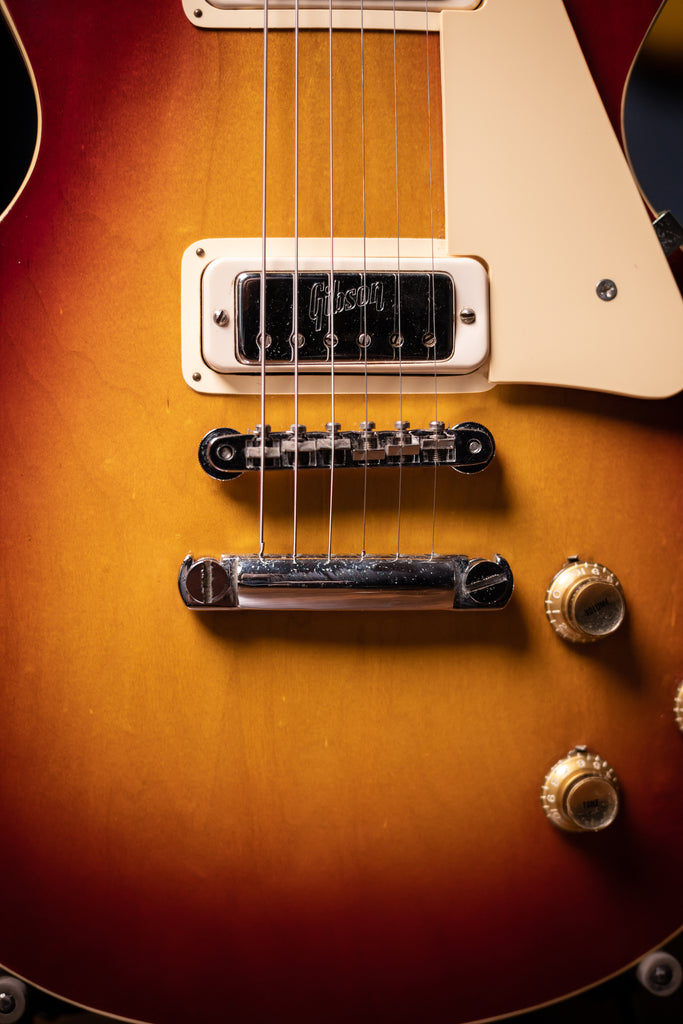 1972 Gibson Les Paul Deluxe Electric Guitar - Sunburst