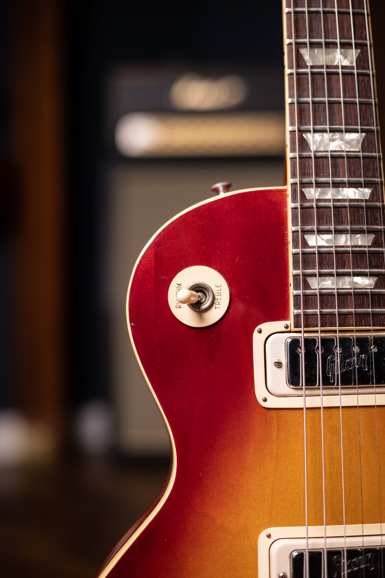 1972 Gibson Les Paul Deluxe Electric Guitar - Sunburst