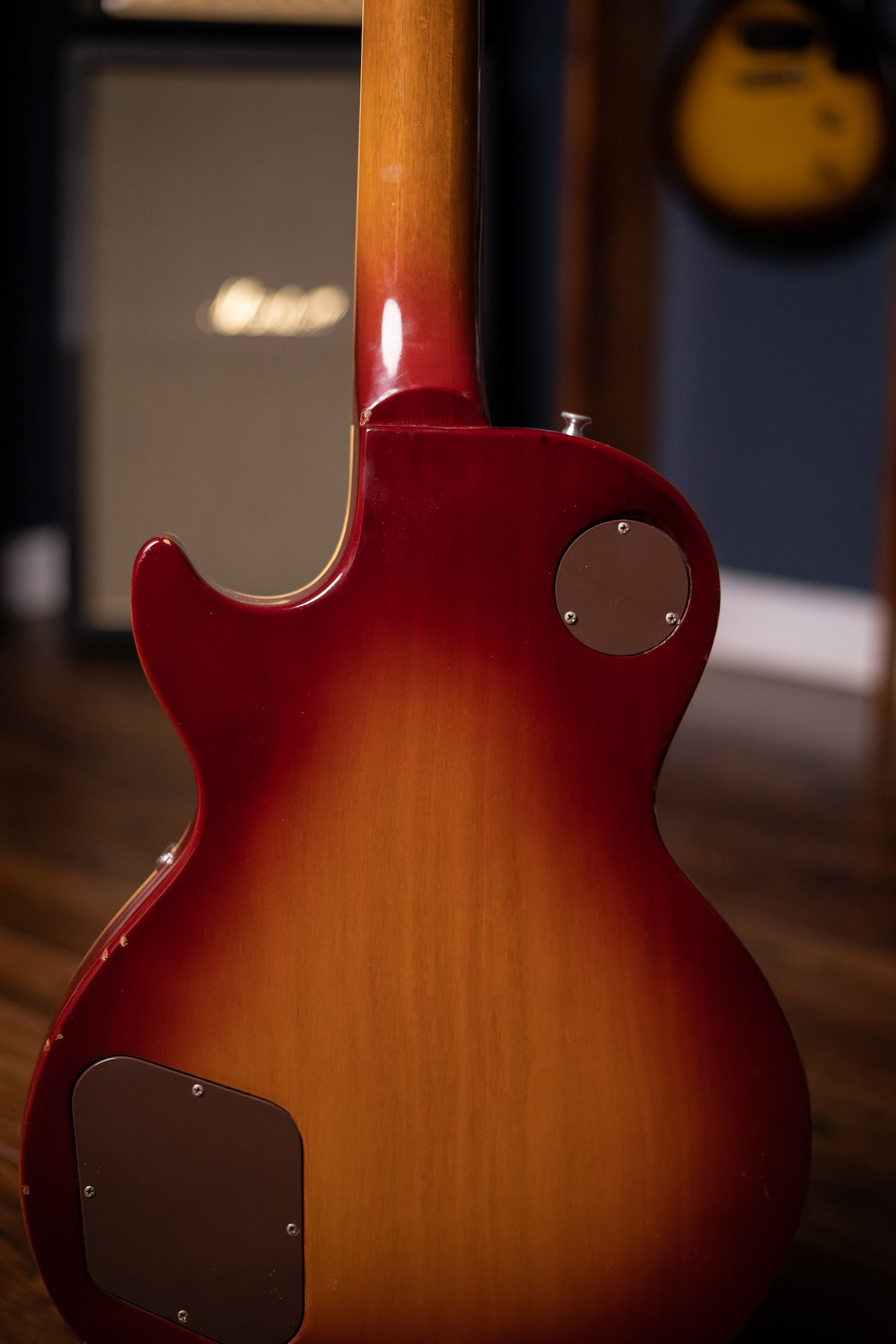 1972 Gibson Les Paul Deluxe Electric Guitar - Sunburst