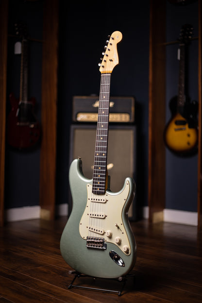 Fender Custom Shop Limited Edition '59 Stratocaster Journeyman Relic Electric Guitar - Super Faded Aged Sage Green Metallic