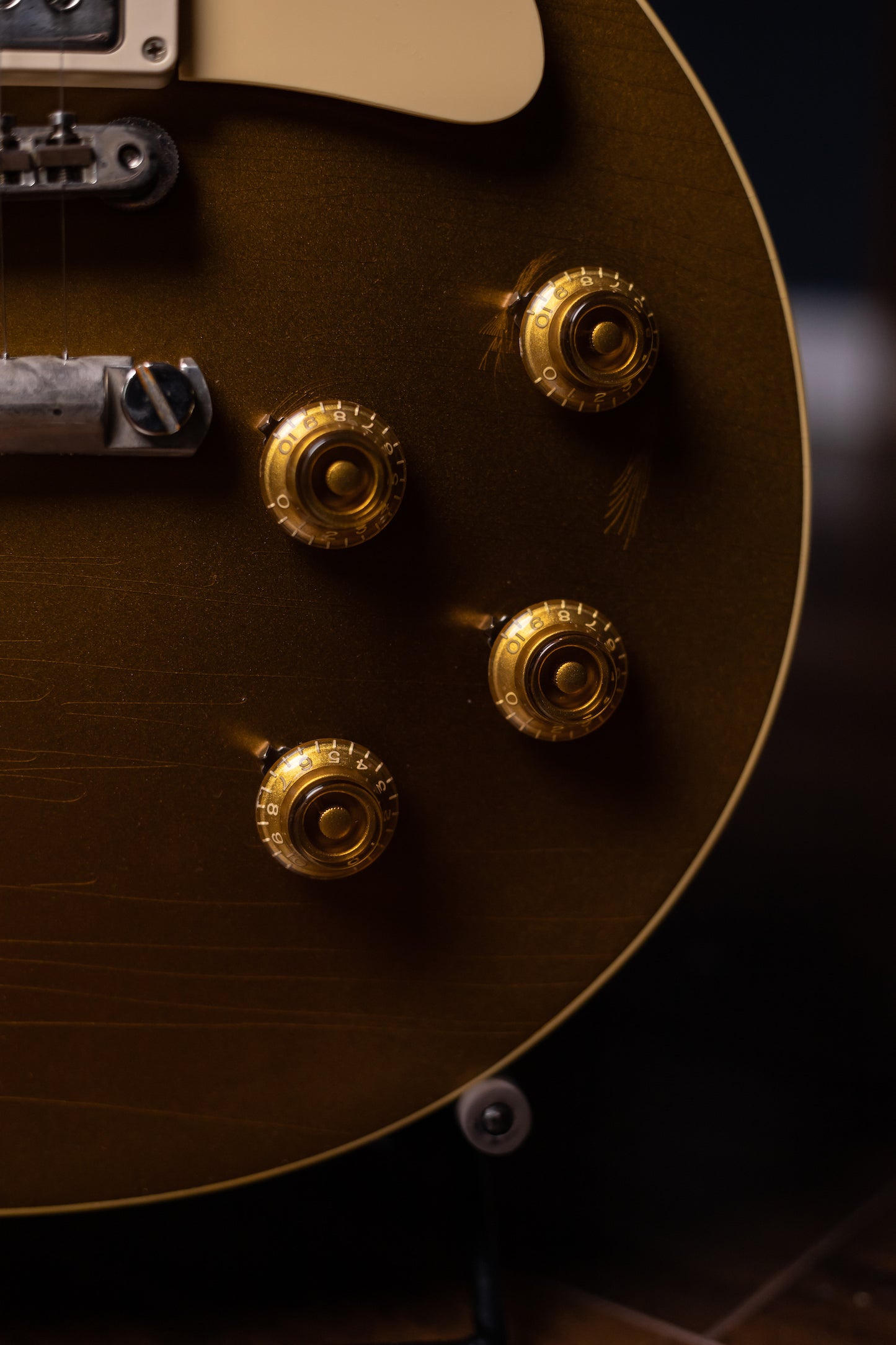 Gibson Custom Shop Murphy Lab 1957 Les Paul Reissue Ultra Light Aged Electric Guitar - Double Gold