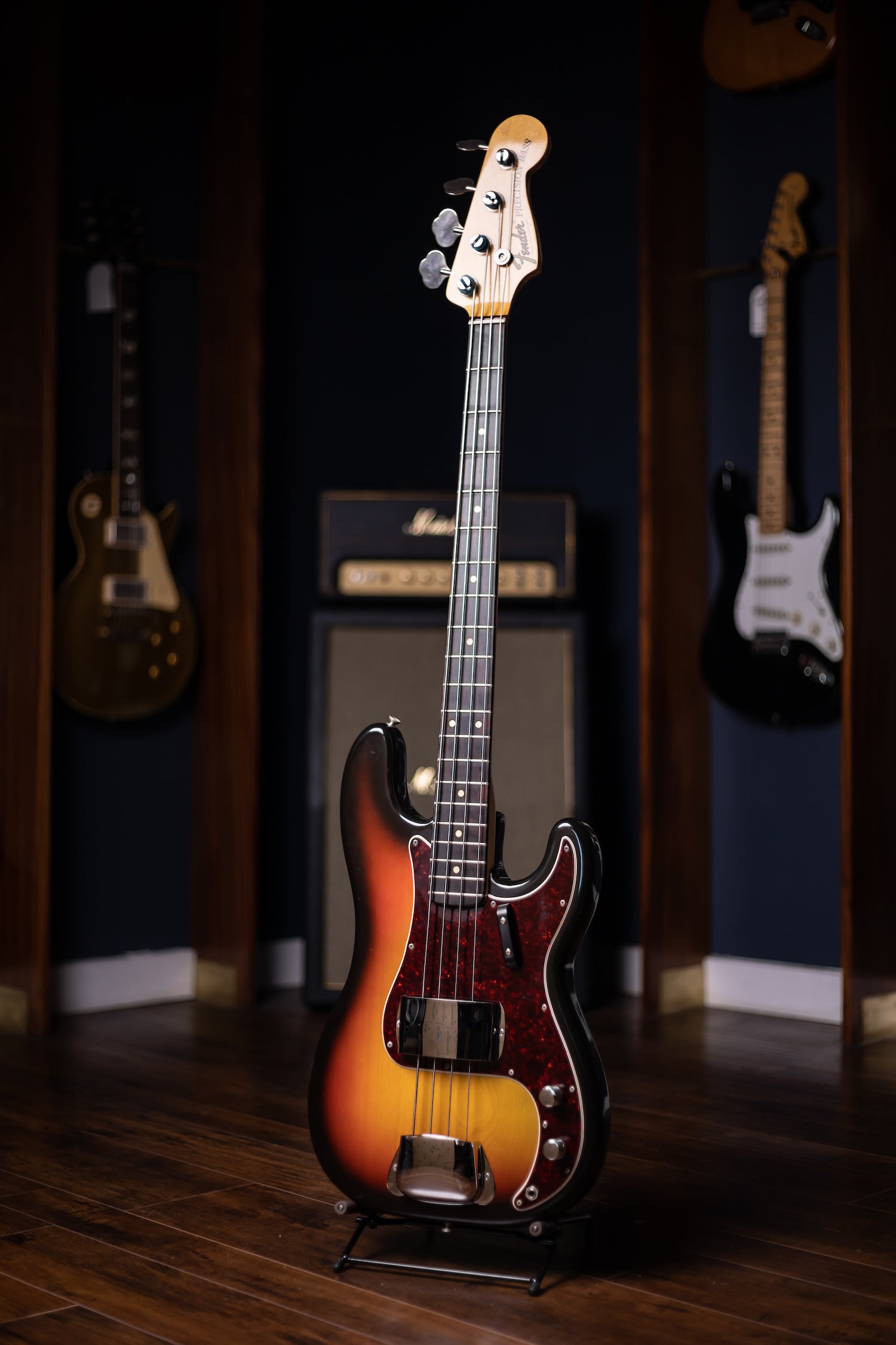 tobacco sunburst p bass Carter Vintage - Squier 1983/84, style basses look but want a model that sounds and feels a little more modern Greco Precision Bass PB 450