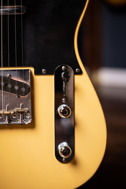 2013 Fender American Vintage '52 Telecaster Electric Guitar - Butterscotch Blonde