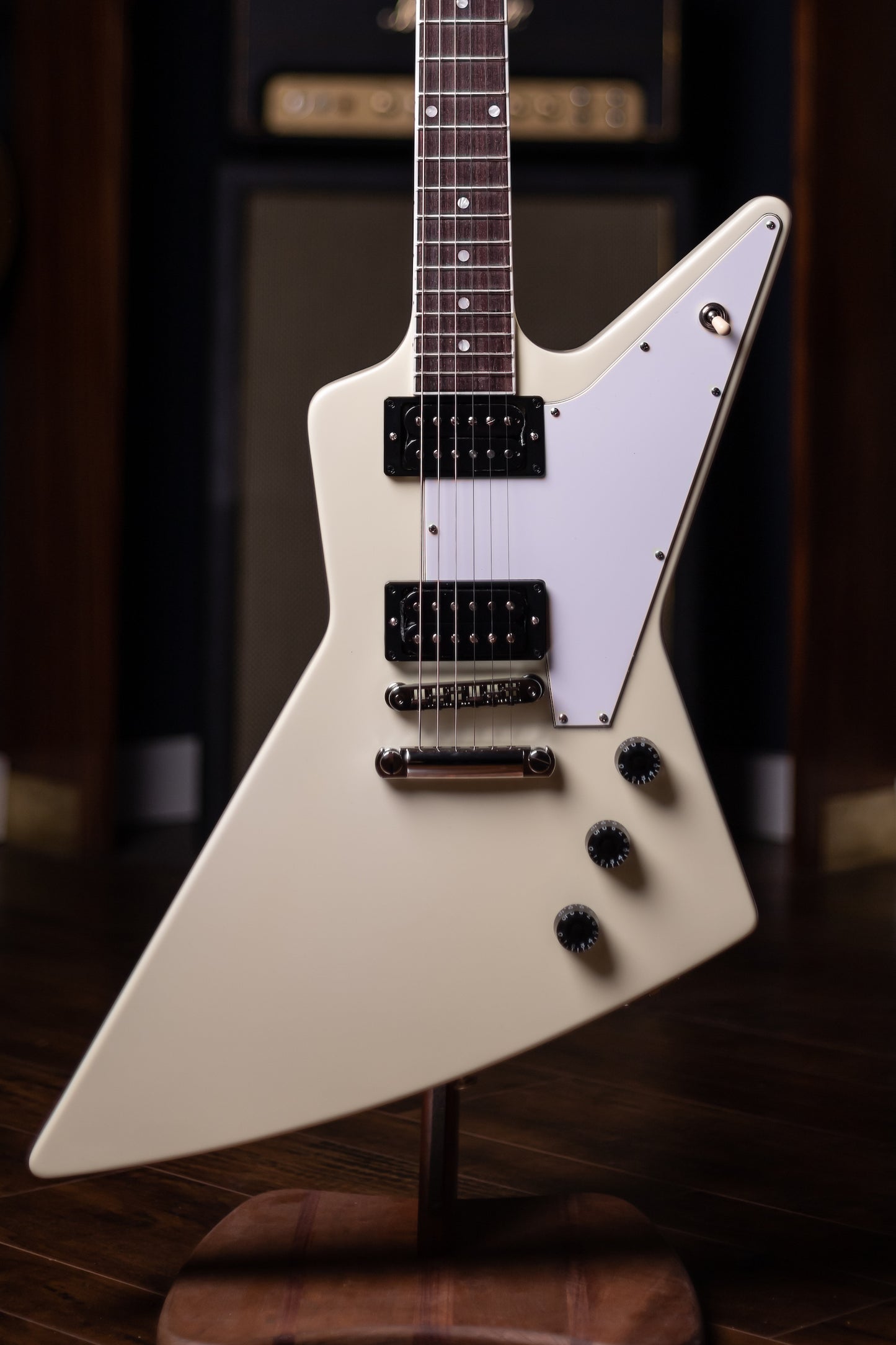 Gibson '70s Explorer Electric Guitar - Classic White