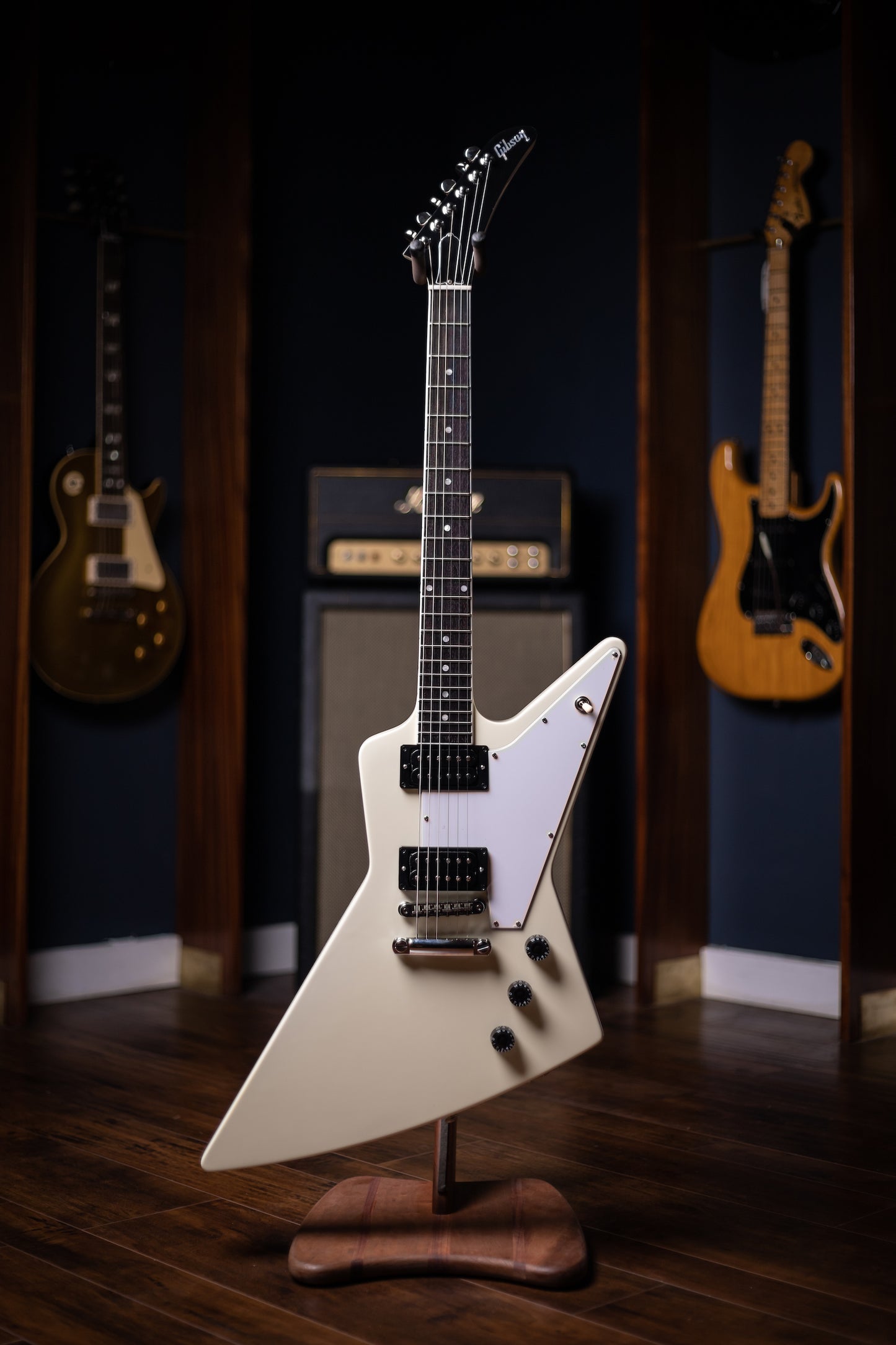 Gibson '70s Explorer Electric Guitar - Classic White