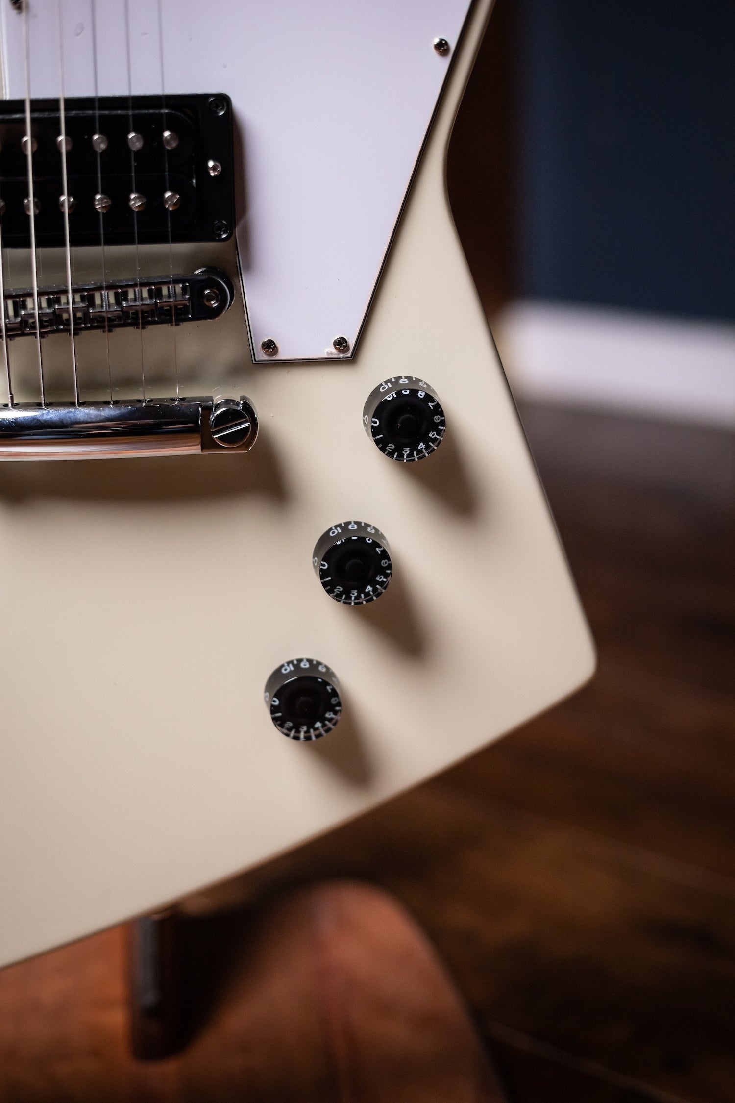 Gibson '70s Explorer Electric Guitar - Classic White