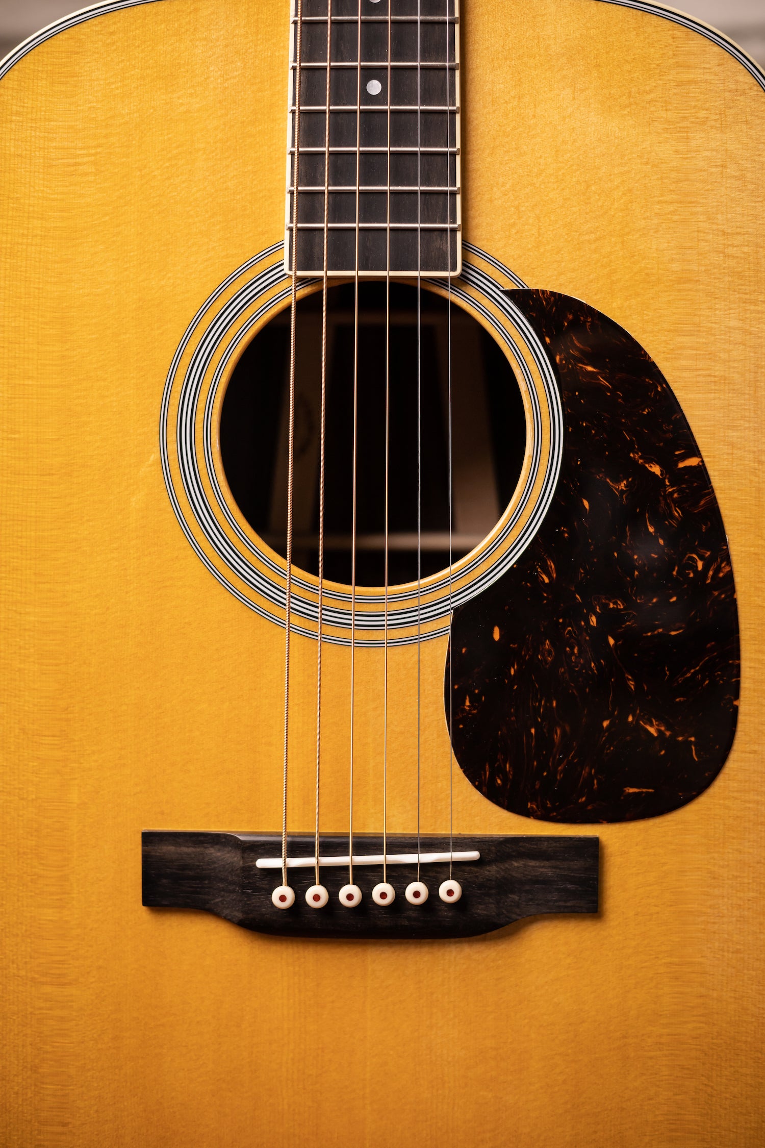 Martin D-35 Dreadnought Acoustic Guitar - Natural
