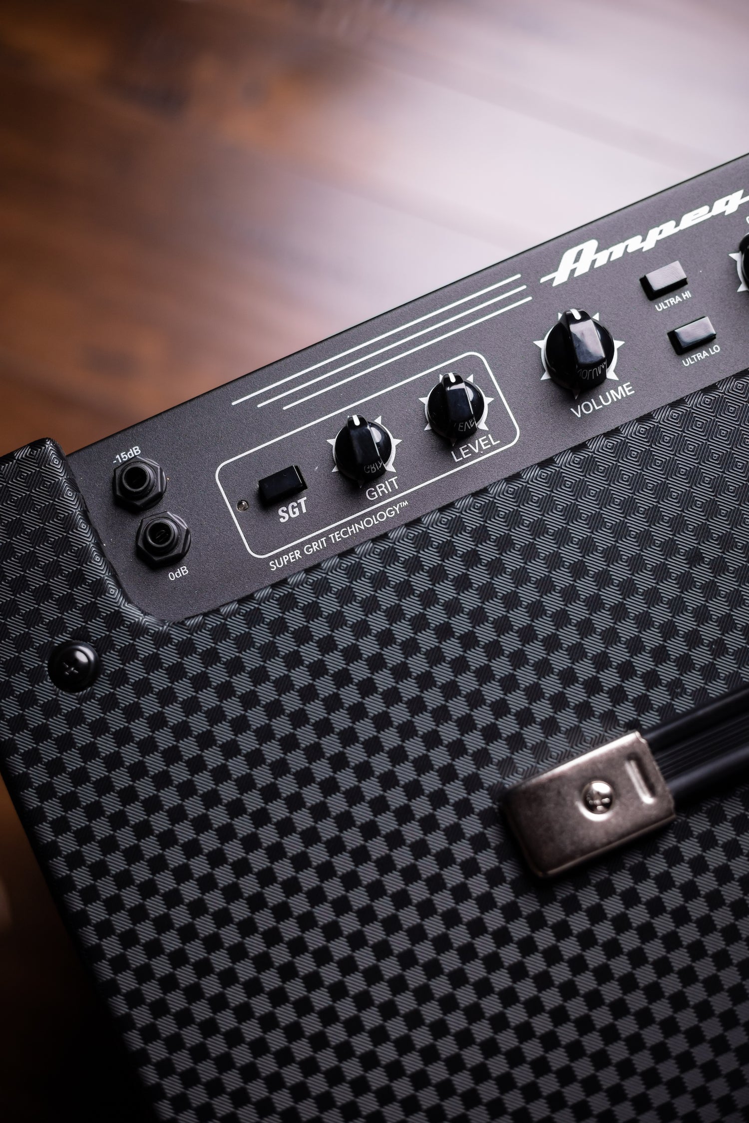 Ampeg Rocket RB-115 Bass Combo Amp