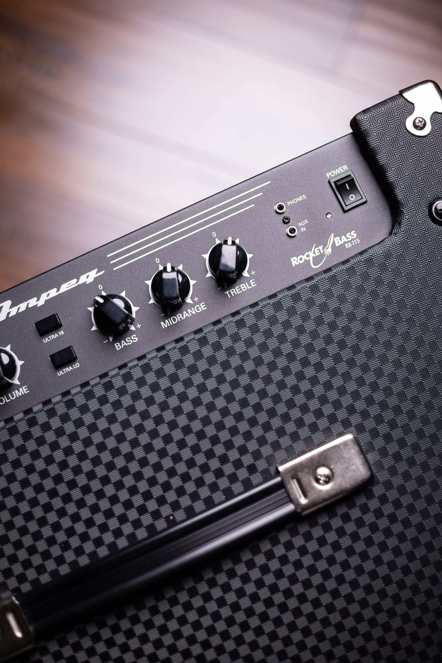 Ampeg Rocket RB-115 Bass Combo Amp