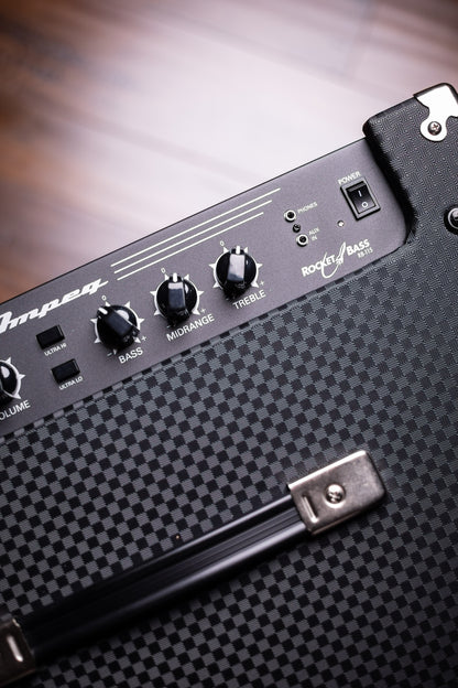 Ampeg Rocket RB-115 Bass Combo Amp