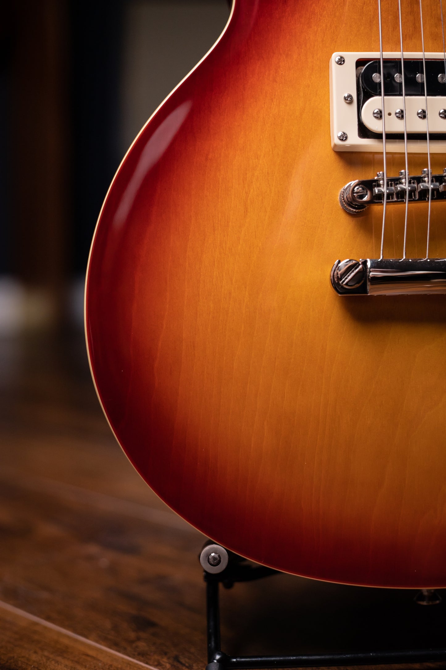 Epiphone Les Paul Classic Electric Guitar - Heritage Cherry Sunburst