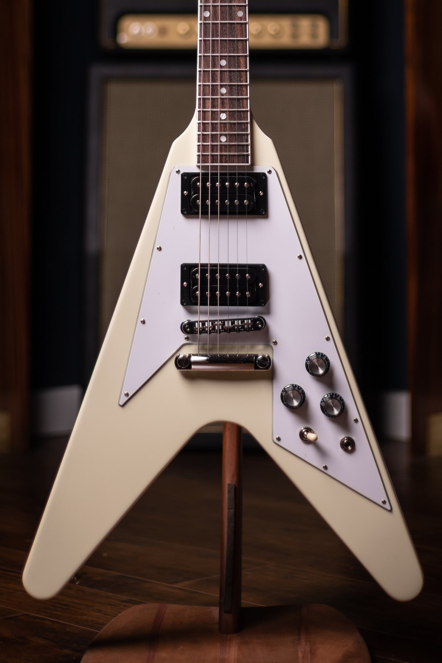 Gibson 70s Flying V Electric Guitar - Classic White