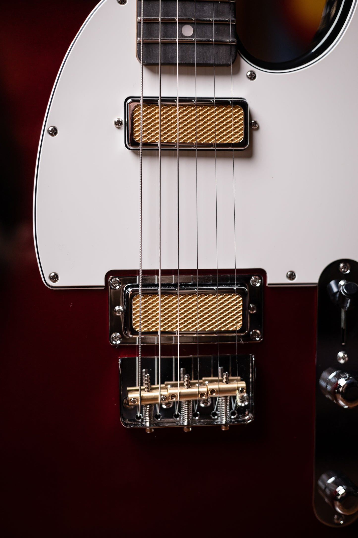 Fender Gold Foil Telecaster Electric Guitar - Candy Apple Burst